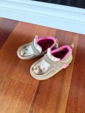 Twisted X Tan and Pink Kids Moccasin Shoes